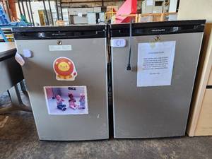 lot 39785 image: Lot of 2 Frigidaire Mini Fridge Model FRC445GM