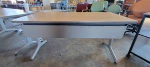 lot 39839 image: 5ft Blonde Worktable W Gray Legs