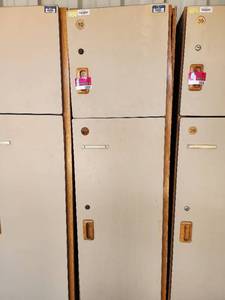 lot 5859 image: Storage Locker Damaged