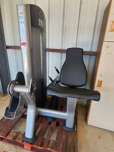 lot 5867 image: Life Fitness Signature Extension Model FZLE