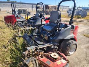 lot 5875 image: Toro Grounds Master 7200 Needs Work&nbsp