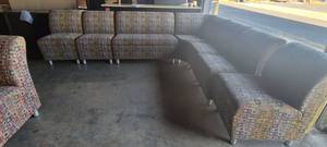 lot 39711 image: Enclave 6ft Sectional W 5 Decorative Chairs&nbsp