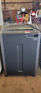 lot 39894 image: Fellowes 485CI Shredder