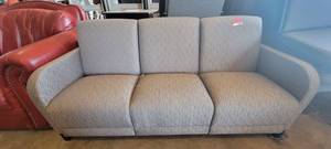lot 39899 image: Gray Couch