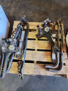 lot 45301 image: Lot of 2 Reese Sway Bars