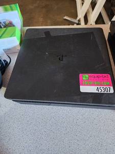 lot 45307 image: Sony PS 4 Slim