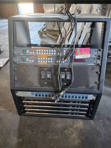 lot 45311 image: JVc 4 Screen Media Controls