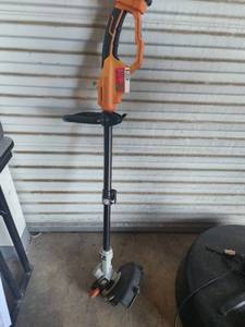 lot 45318 image: Black And Decker Batter Powered Weed Eater