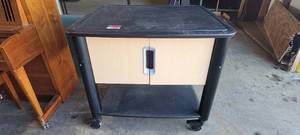 lot 39727 image: Mobile Media Center W a Storage Compartment