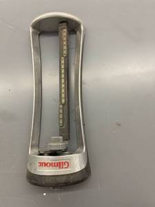 lot 9411 image: Gilmour lawn sprinkler