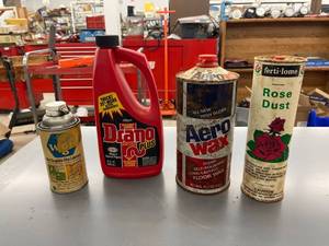 lot 9423 image: lot of stuff