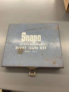 lot 9449 image: snapo box full of rivets