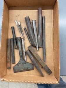 lot 9471 image: chisels & punches