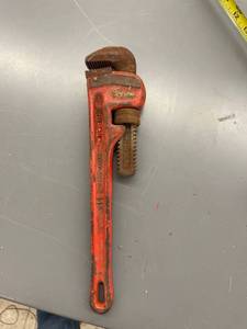 lot 9486 image: 14 inch pipe wrench