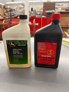 lot 9517 image: John Deere & dar oil FULL
