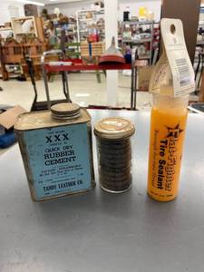 lot 9554 image: tire repair stuff