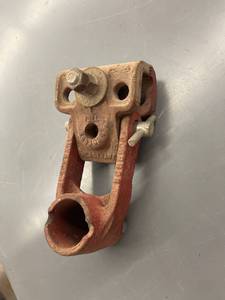 lot 9570 image: black hawk pulling clamp