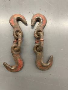 lot 9577 image: 2 pulling hooks