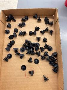 lot 9606 image: door panel and trim clips