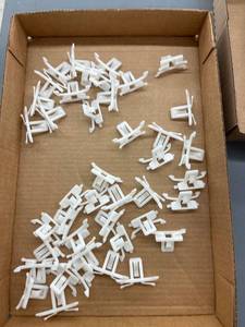 lot 9609 image: molding clips