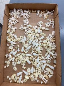 lot 9613 image: clips