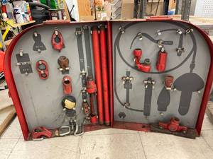 lot 9690 image: portapower cabinet