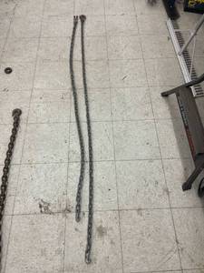 lot 9742 image: 2 pulling chains