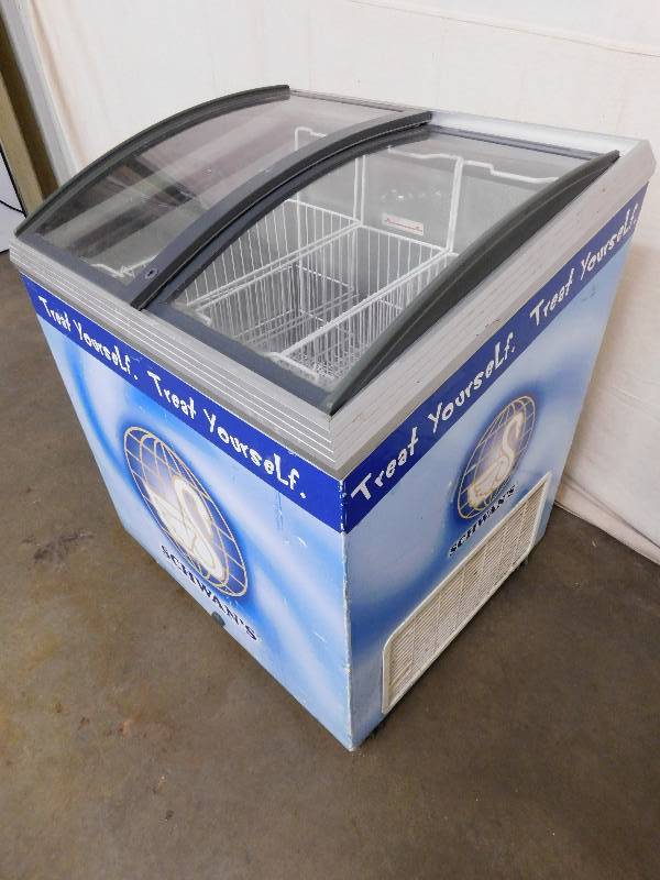 Caravell Slide Top Ice Cream Freezer Winter Restaurant Equipment