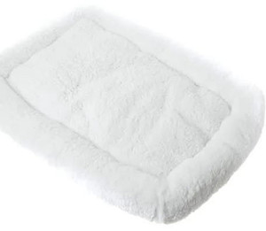 lot 7478 image: Medium White Fuzzy Dog Bed