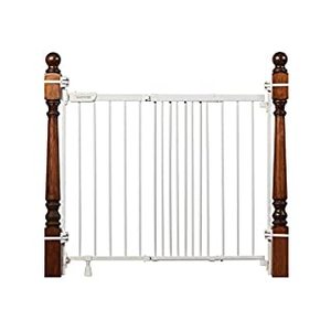 lot 7750 image: Summer Infant Metal Banister And Stair Safety Gate 27903Z