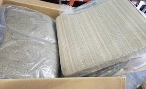 lot 2061 image: Set of 4 Outdoor Cushions and 2 Decorative Pillows