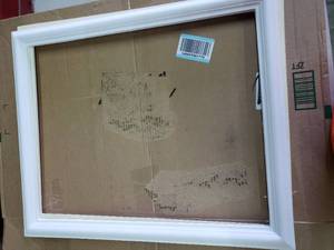 lot 2069 image: 20x24 White Wooden Frames