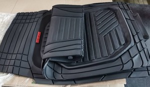 lot 5974 image: Motortrend 3pc Car Liners Black