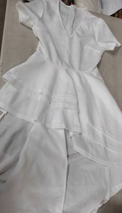 lot 6033 image: White Hi-Lo Short-Sleeve V-Neck Womens Dress, small