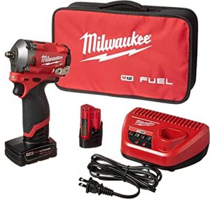 lot 7816 image: Milwaukee Electric Tools MLW2555-22 0.5 in. M12 Fuel Stubby Impact Wrench Kit