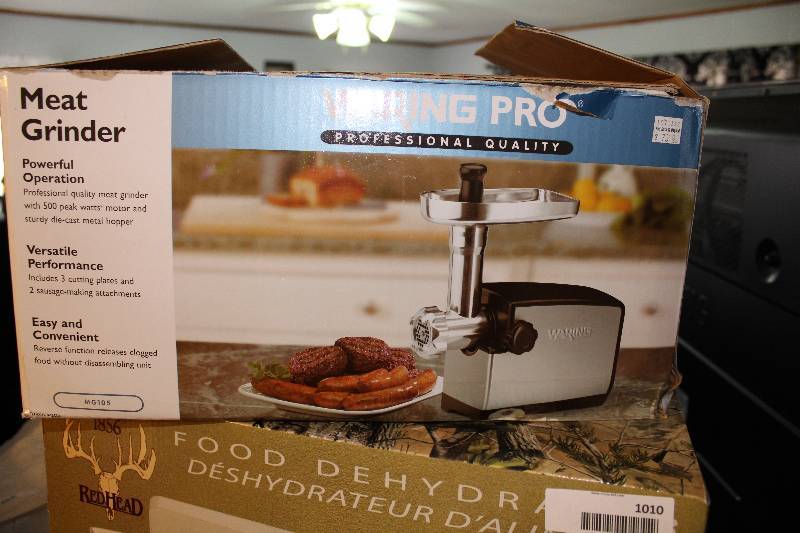 lot 1011 image: Waring Pro Meat Grinder MG 105