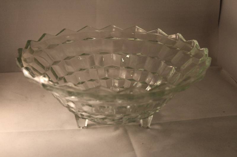 lot 1055 image: Cut Glass Bowl