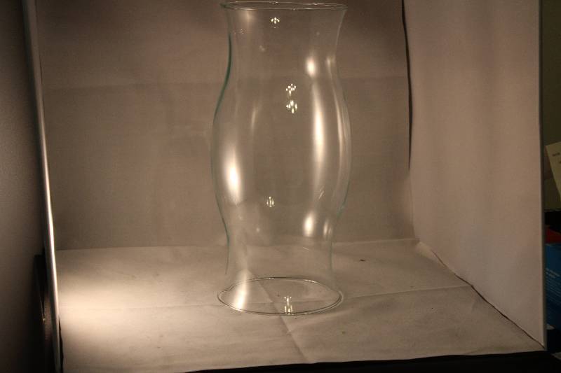 lot 1085 image: Glass Hurricane Lamp Cover