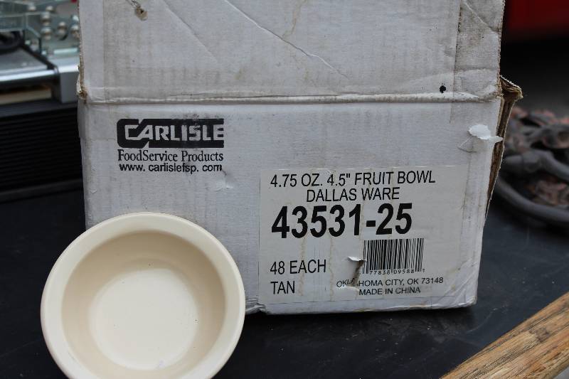 lot 1120 image: Case of 48 Fruit Bowls