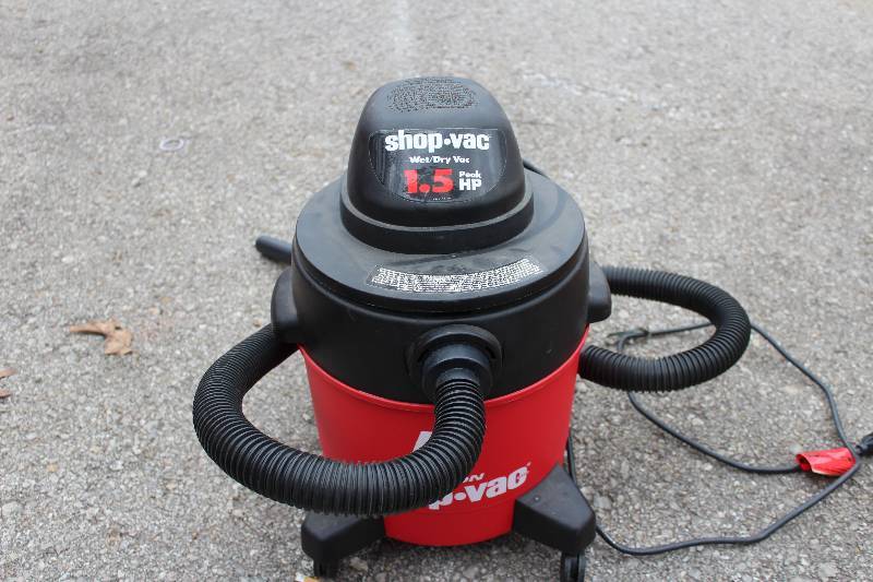 lot 1128 image: 5 Gallon Shop Vac