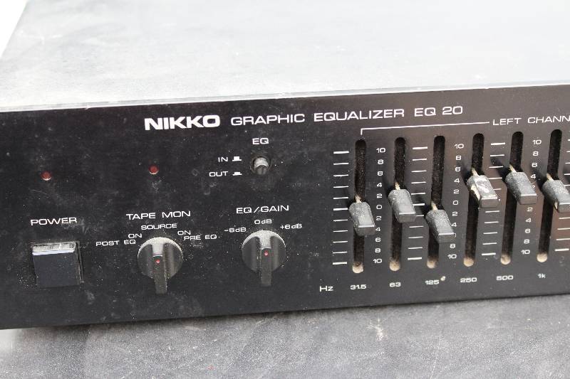 lot 1162 image: Nikko Graphic Equlizer