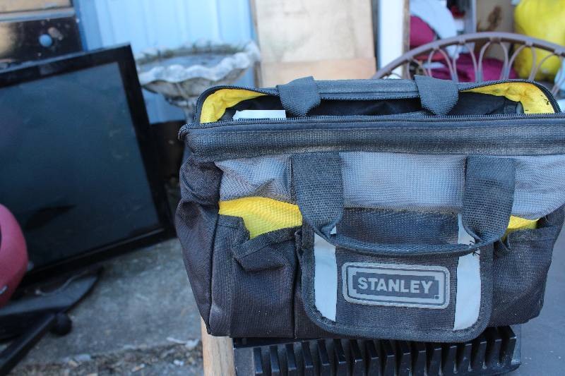 lot 1178 image: Stanley Tool Bag With Tools