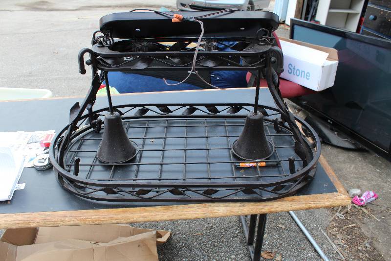 lot 1194 image: Hanging Rack Commercial Ceiling Light