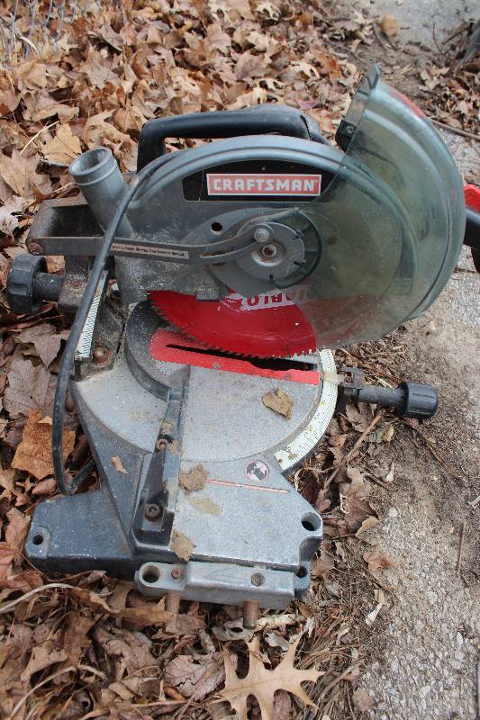 lot 1242 image: Craftsman Mitre Saw
