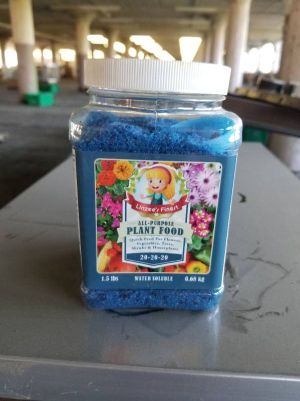 lot 73021 image: LINZEES FINEST ALL PURPOSE PLANT FOOD WATER SOLUBLE 1.5 LBS