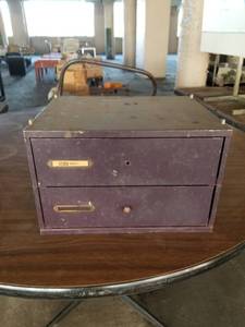 lot 71356 image: SMALL RABLE SIZE FILING CABINET