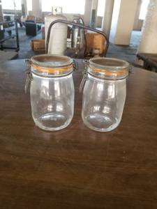 lot 71372 image: SET OF 2 MASON JARS