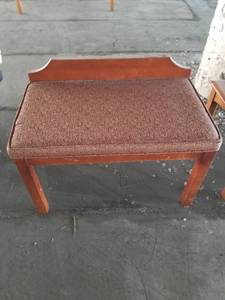 lot 71401 image: VINTAGE WOODEN VANITY BENCH