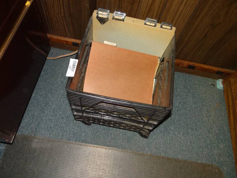 lot 1007 image: Create Filer On Wheels With Content.