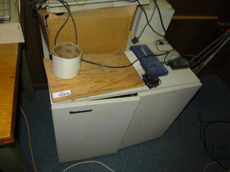 lot 1038 image: Metal Ponosonic Case WContent.